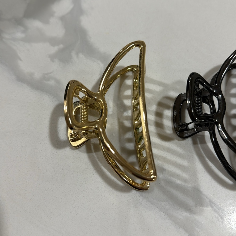 Kitsch Open Claw Clips - Picture 2 of 11